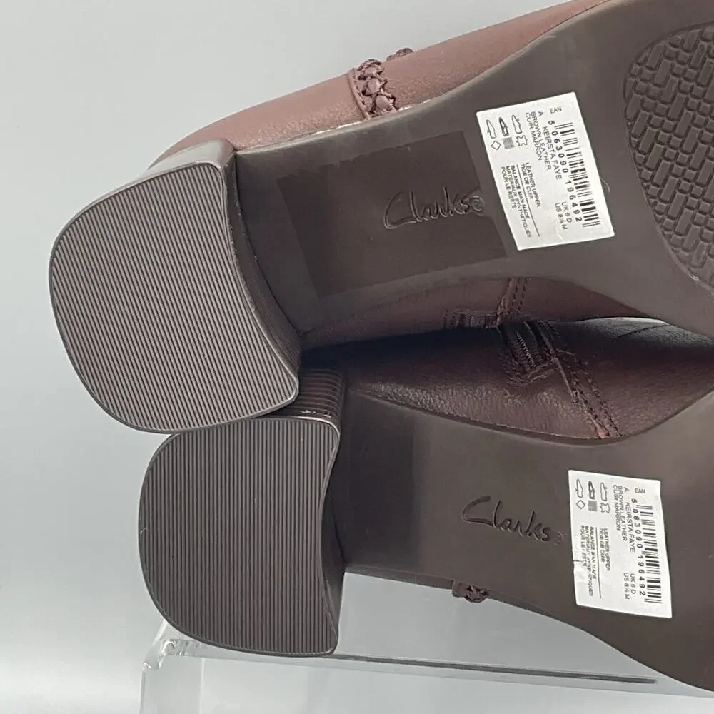 Clarks Women's Ankle Boots in Mauve Brown